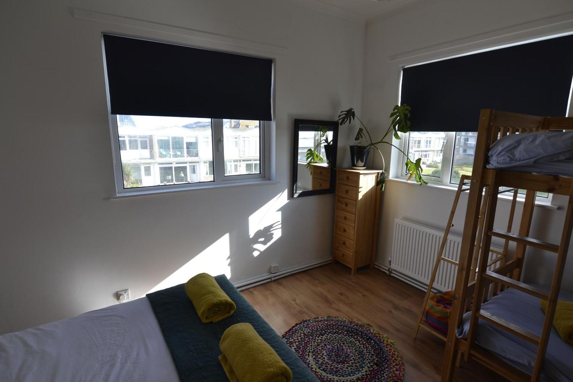 Westpoint Apartments West Bay Zimmer foto