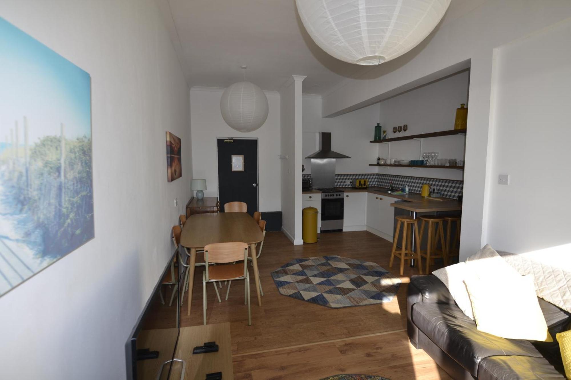 Westpoint Apartments West Bay Zimmer foto